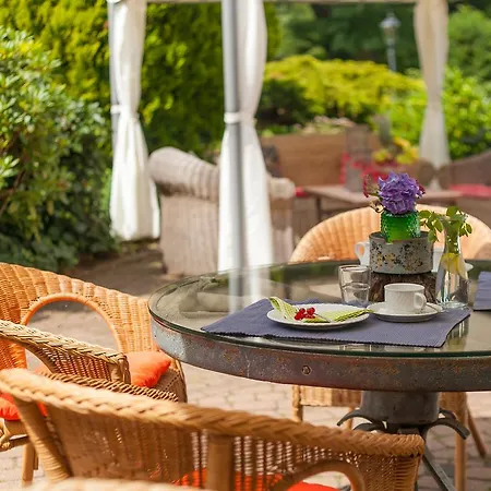 מלון Gaestehaus Schloss Bothmer