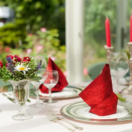 Gaestehaus Schloss Bothmer 3* שווארמשטדט