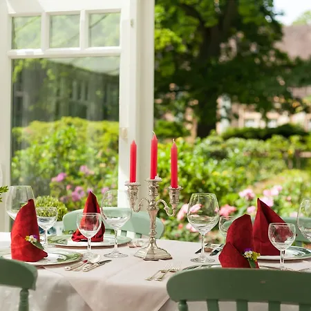 Gaestehaus Schloss Bothmer Hotel