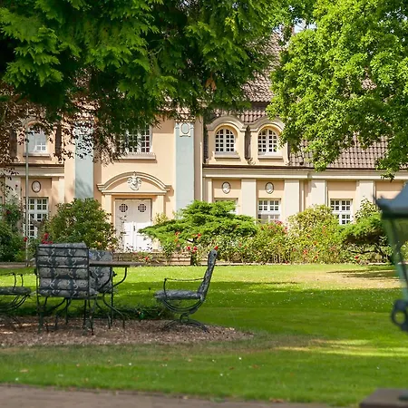 Gaestehaus Schloss Bothmer 3* שווארמשטדט