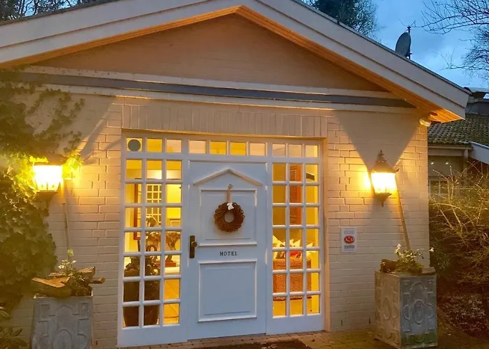 Отель Gaestehaus Schloss Bothmer 3*